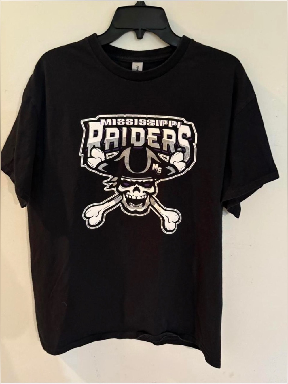 Mississippi Raiders Black Cotton T-Shirt, Size Men’s Large